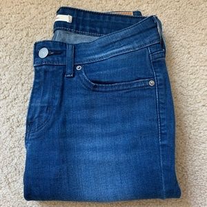 Levi’s 711 Skinny Jeans